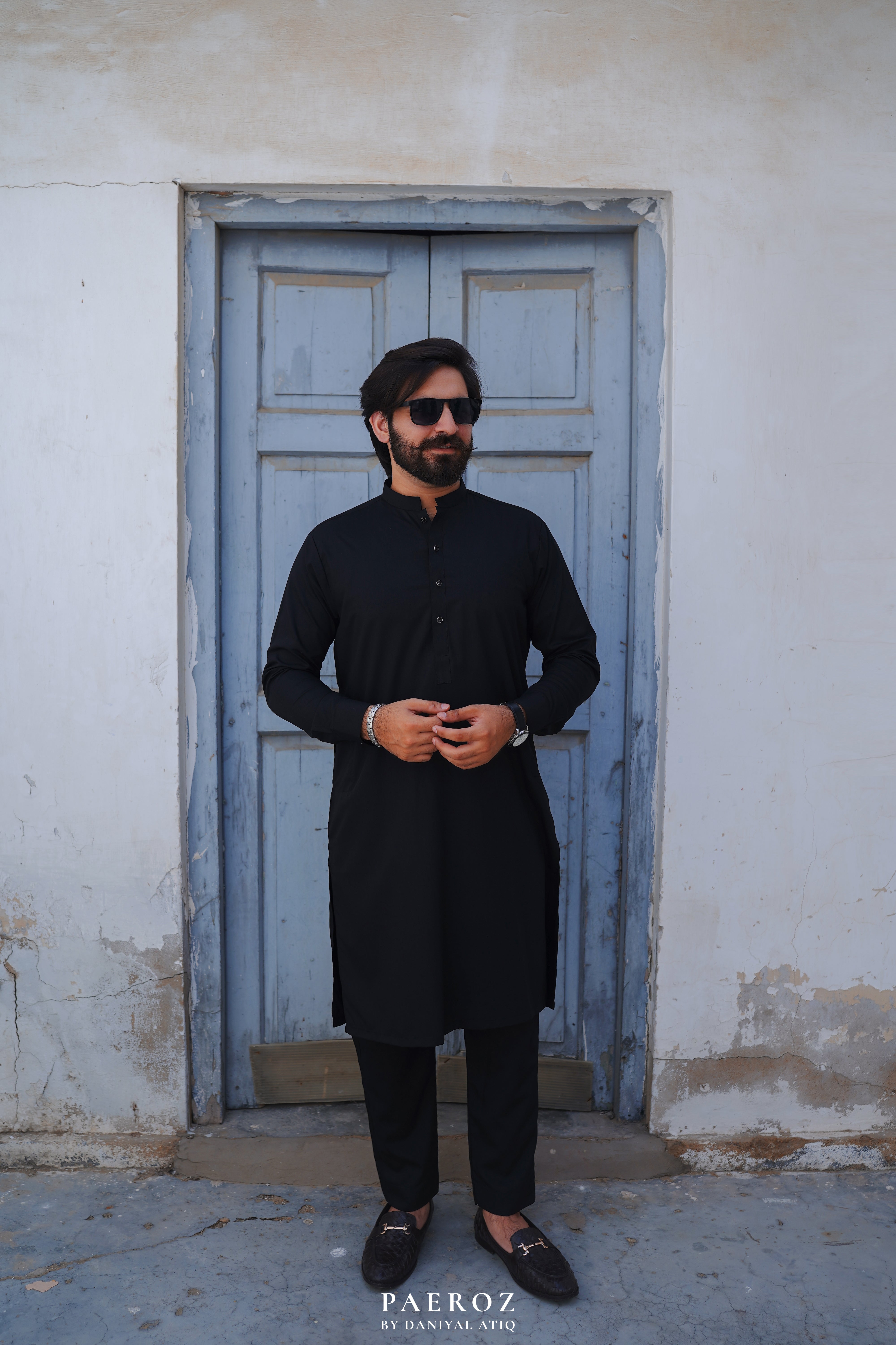PLAIN BLACK KURTA PAJAMA –